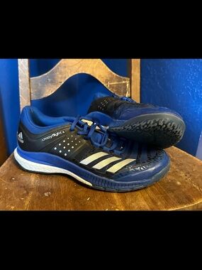 Used Volleyball Shoes for Sale up to 90% Off: Poshmark